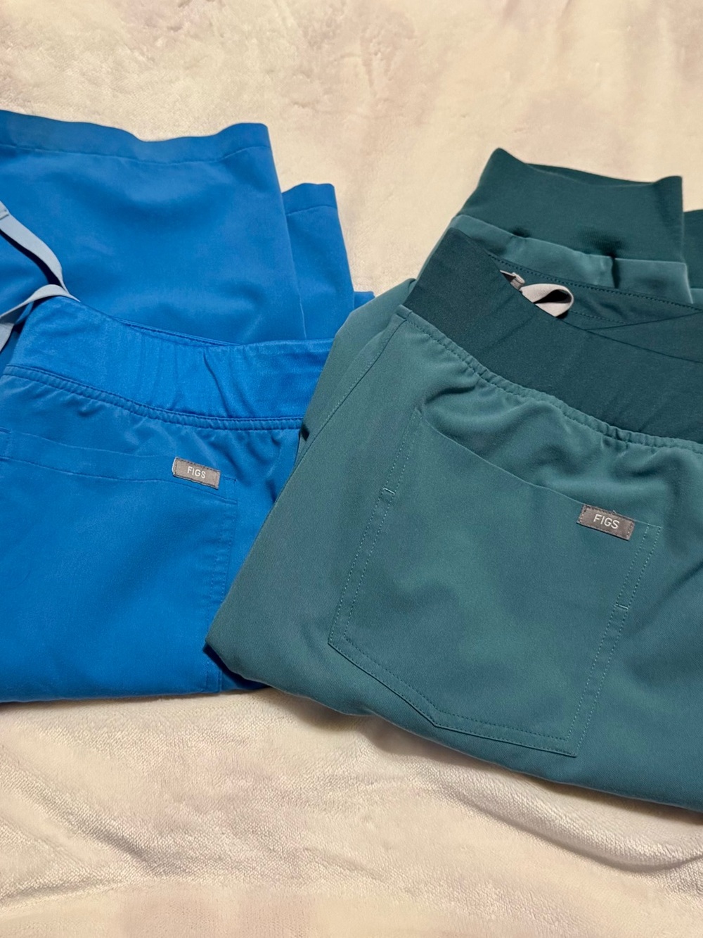 Figs Women’s scrub Pants in Bright Blue and muted Teal